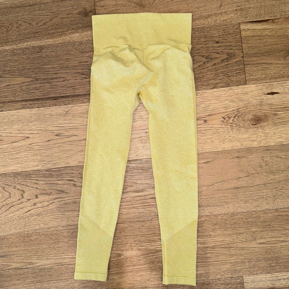 Yellow Scrunch Butt Leggings